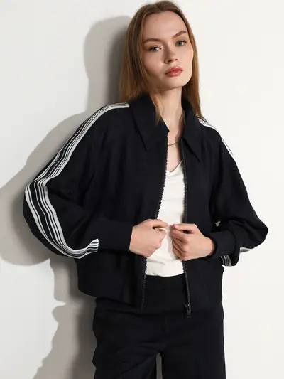 Жакет темно-синего цвета с лампасами